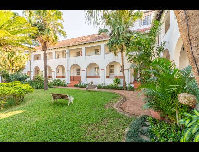 2 BEDROOM APARTMENT FOR SALE IN ESSENWOOD